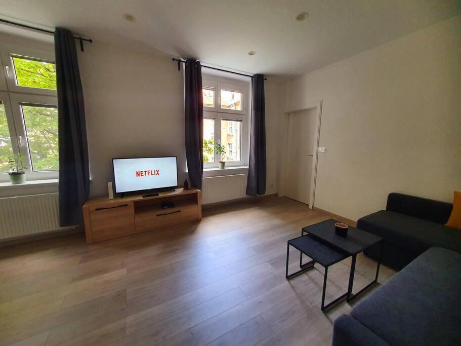 Lovely & Unique Apt In The Historic Center. Pozsony Kültér fotó